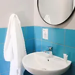 Hotello