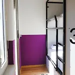 호스텔 Hotello *