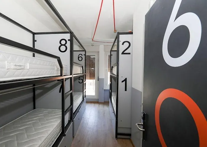 Albergue Hotello Trieste